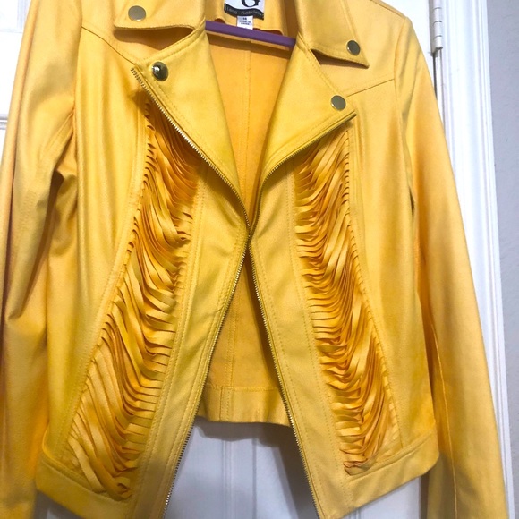 Yellow faux suede jacket - Picture 2 of 5
